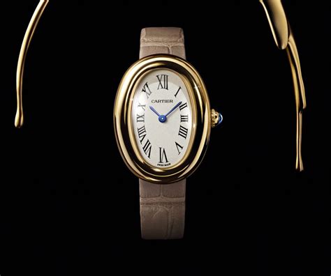 montre baignoire cartier or jaune|Cartier : le grand retour de la Baignoire en or jaune .